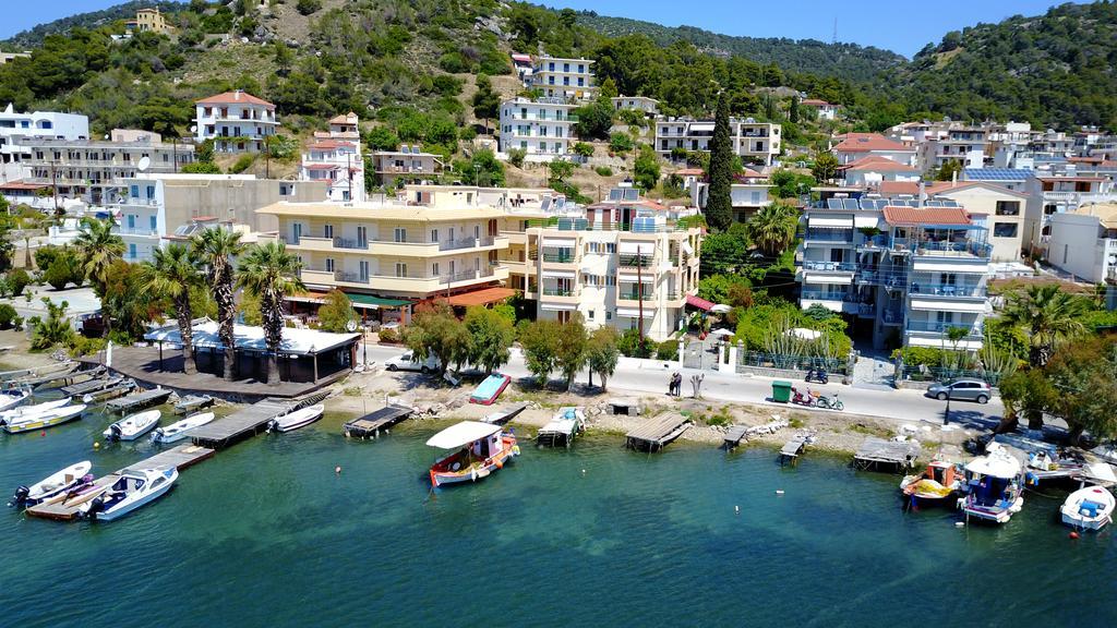 Matrona Apartments Poros Town Esterno foto