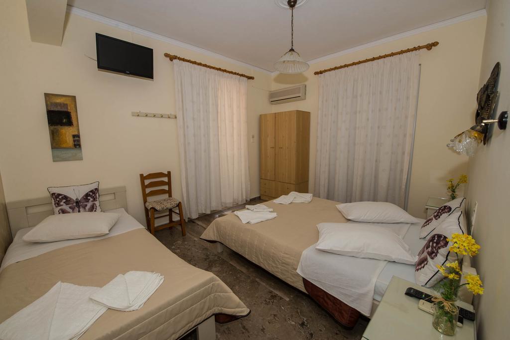 Matrona Apartments Poros Town Esterno foto