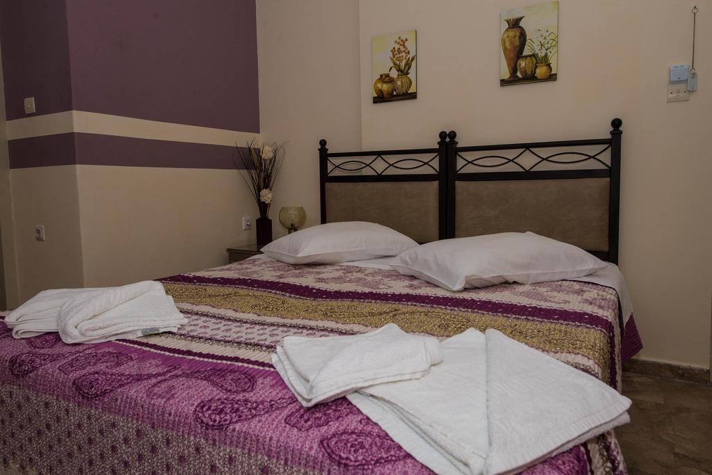 Matrona Apartments Poros Town Esterno foto