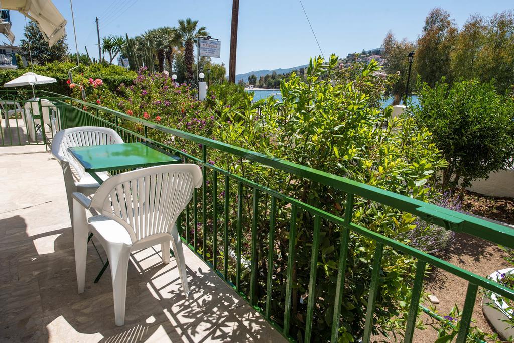 Matrona Apartments Poros Town Esterno foto
